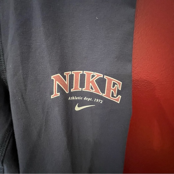 NWT Nike Kids leggings size Large - Picture 2 of 5